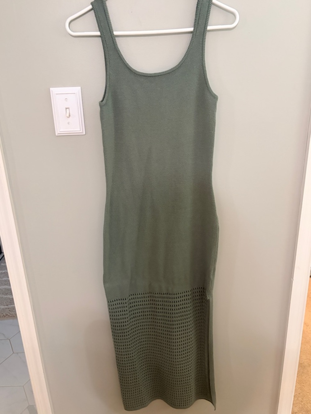 Universal Thread Olive Green Sleeveless Knit midi/Maxi Dress